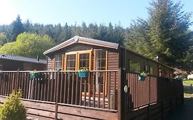 Jasper Lodge In Beautiful Glendevon Country Park Perthshire Scotland